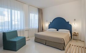 Hotel Albania